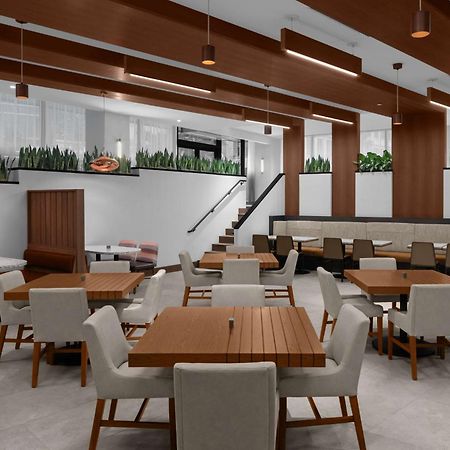 Embassy Suites By Hilton Madison Downtown ภายนอก รูปภาพ