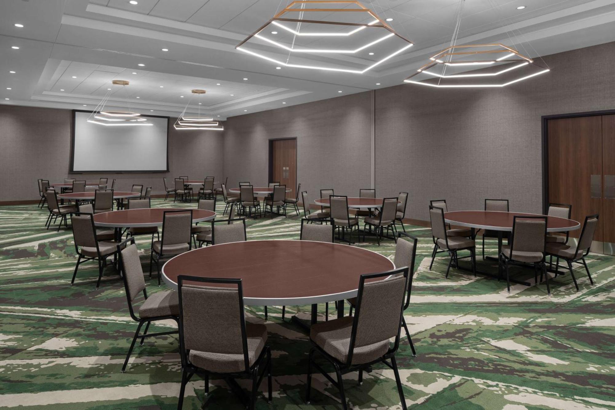 Embassy Suites By Hilton Madison Downtown ภายนอก รูปภาพ