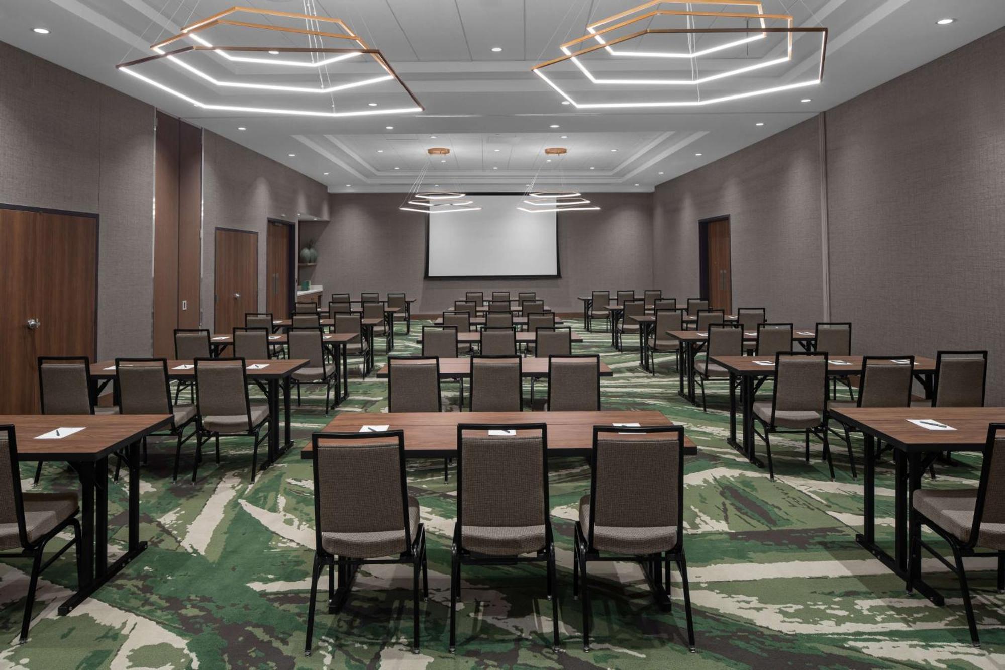 Embassy Suites By Hilton Madison Downtown ภายนอก รูปภาพ